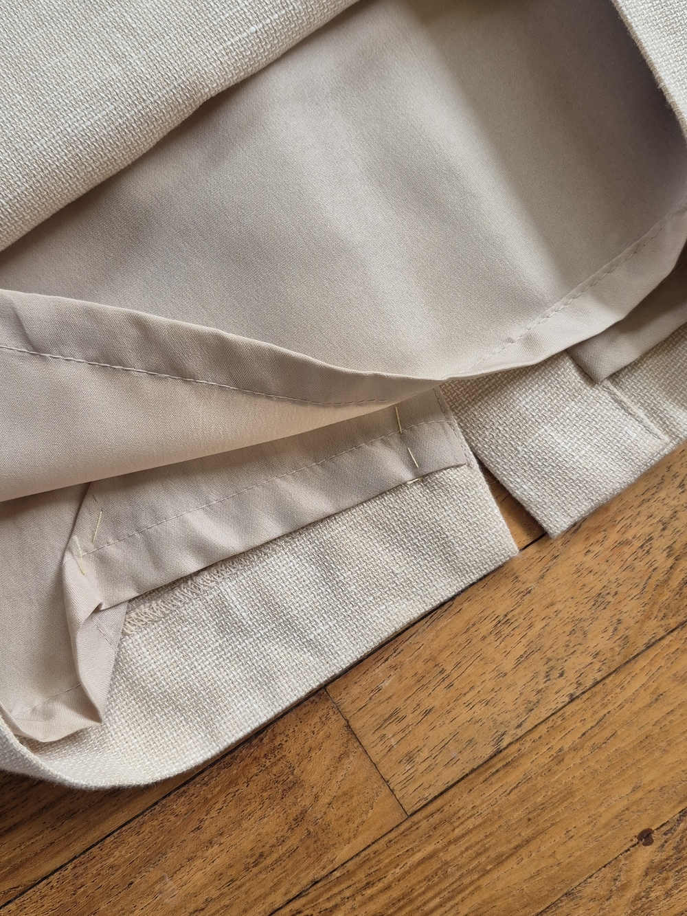 size 2 Ann Taylor Cream linen Pencil Skirt Waist: 27-28" - Picture 6 of 7